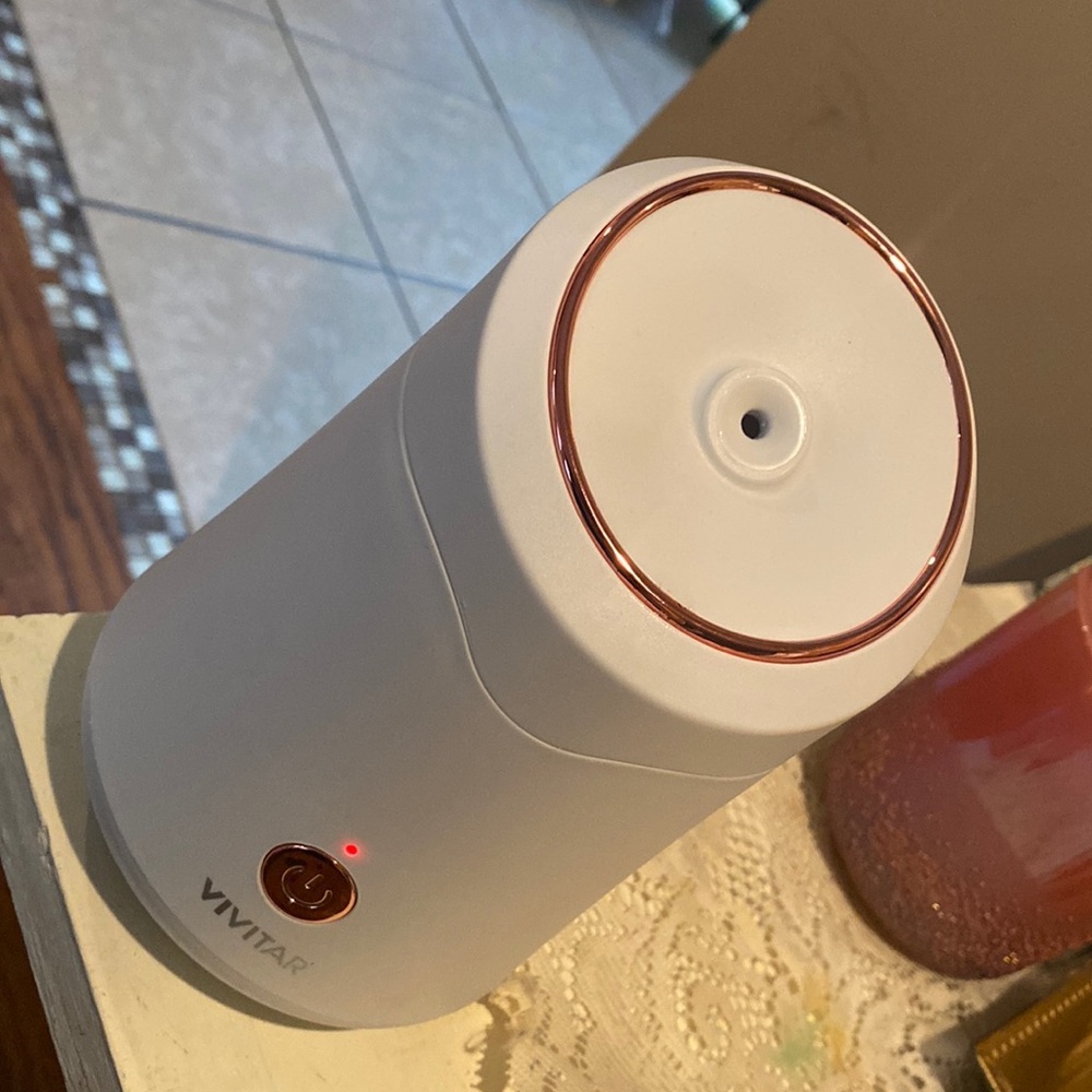 Facial steamer